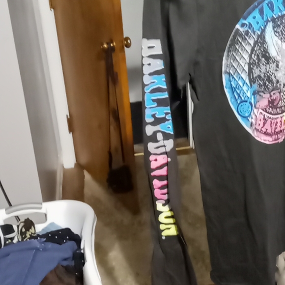 Harley Davidson long sleeve shirt - Picture 3 of 7